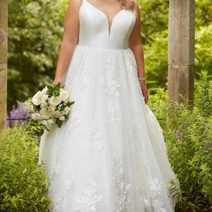 ESSENCE OF AUSTRALIA V-NECK BALLGOWN WEDDING DRESS, FLORAL TULLE SKIRT, Size 24